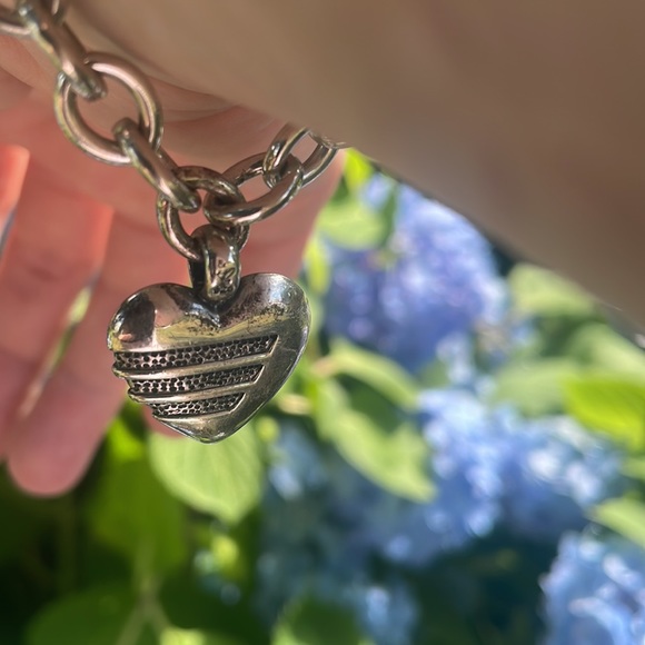 Authentic LAGOS Sterling Link Toggle Bracelet With Heart Charm - Picture 2 of 9